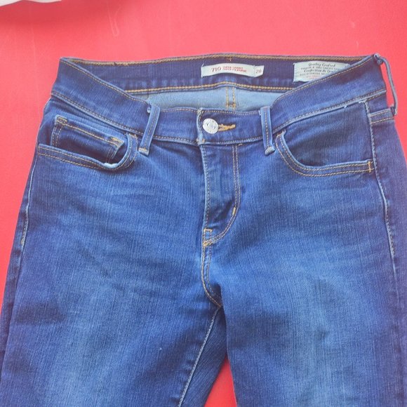 Levi's 710 super skinny jeans stretchy blue women's size 26 - Picture 2 of 8